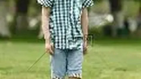 丁真创办个人工作室，300万注册资本独占股份